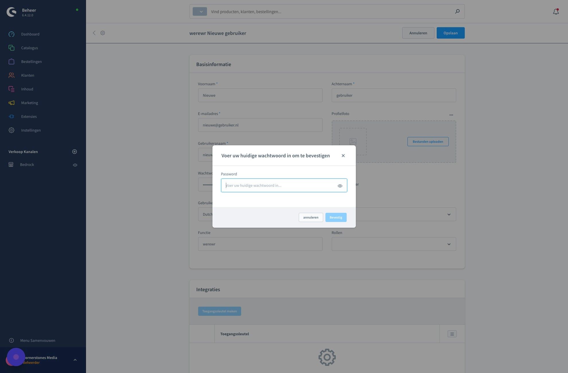 Screenshot of: Nu wordt er een popup getoond om te bevestigen dat deze gebruiker aangemaakt moet worden. Voer hier jouw eigen beheerder wachtwoord in