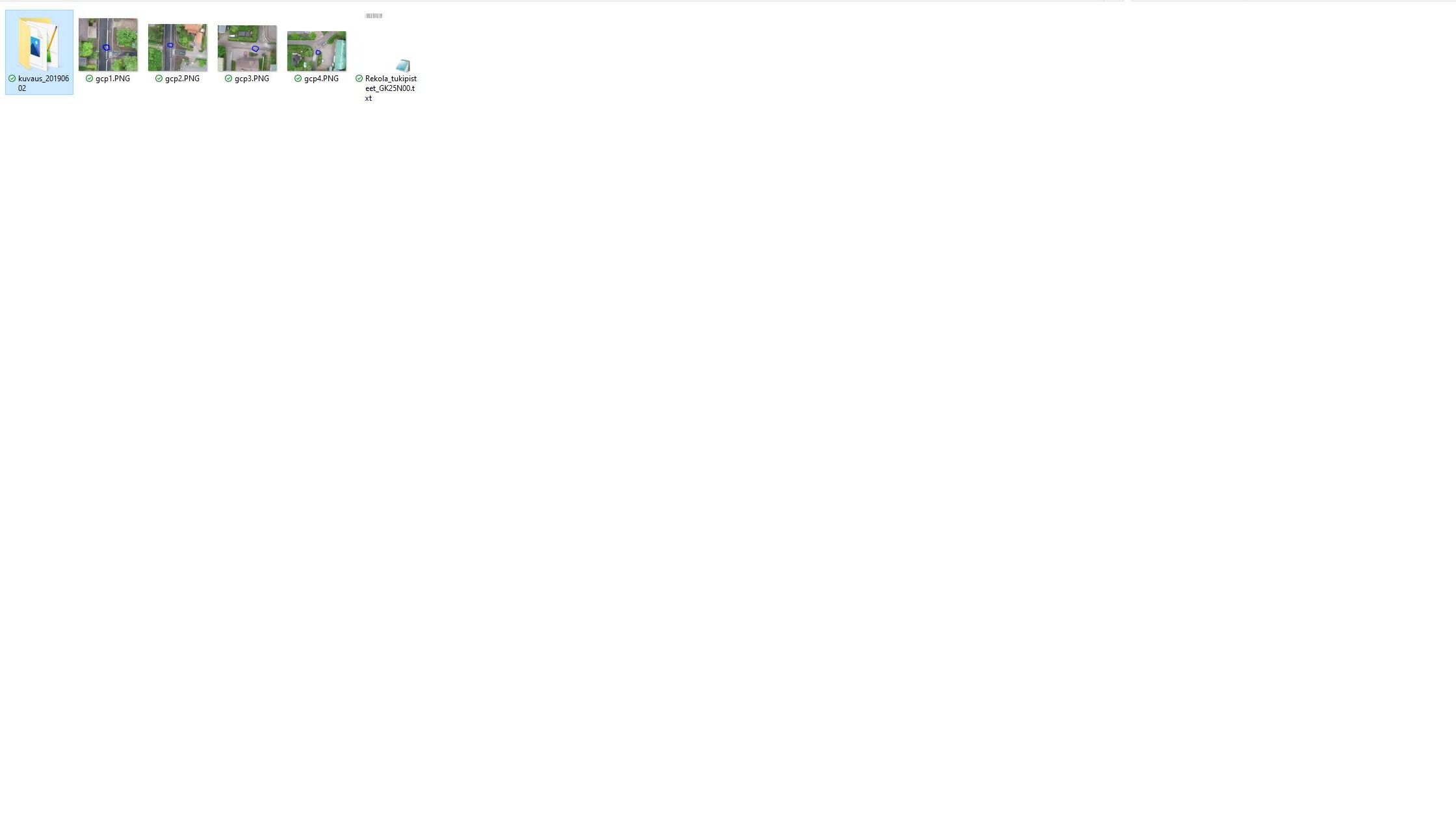 Screenshot of: Voit tuoda koko kuvausaineiston yhdellä kertaa raahaamalla ja pudottamalla sen Trimble Business Centeriin